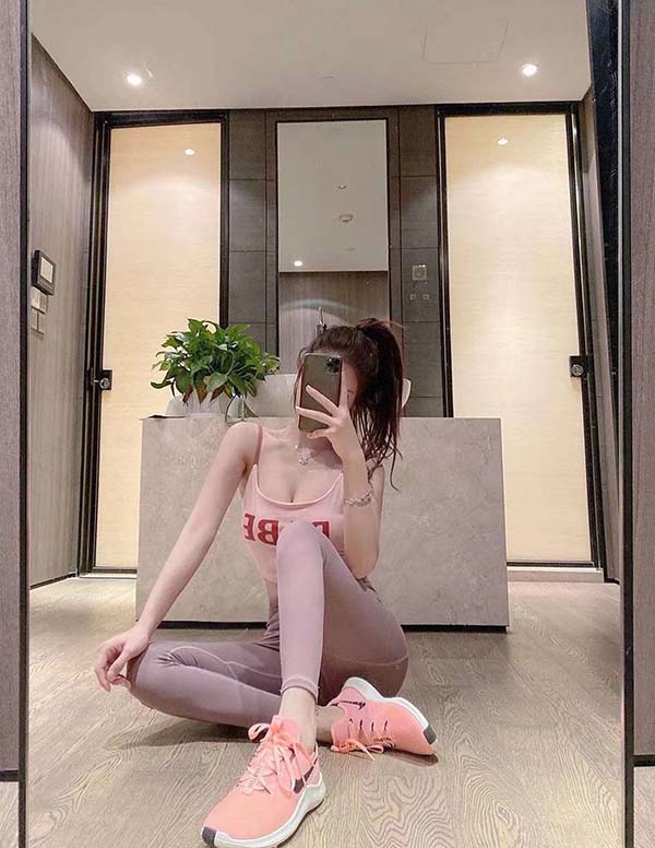 迪拜预约高端模特